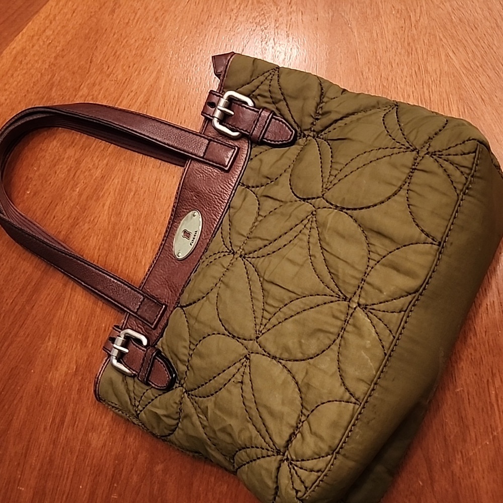 Fossil Key Per Olive Quilted Tote! Barely Used Co… - image 1